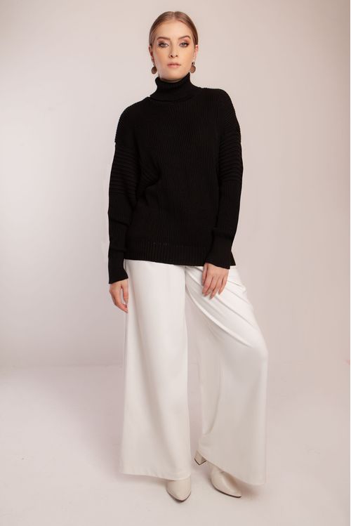 Blusa Ampla Cava Deslocada