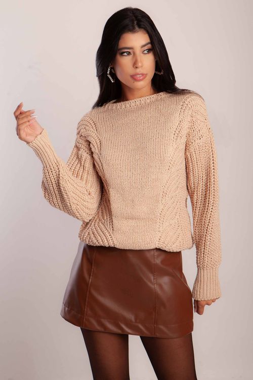 Blusa Trabalhada Lateral Gola Solta